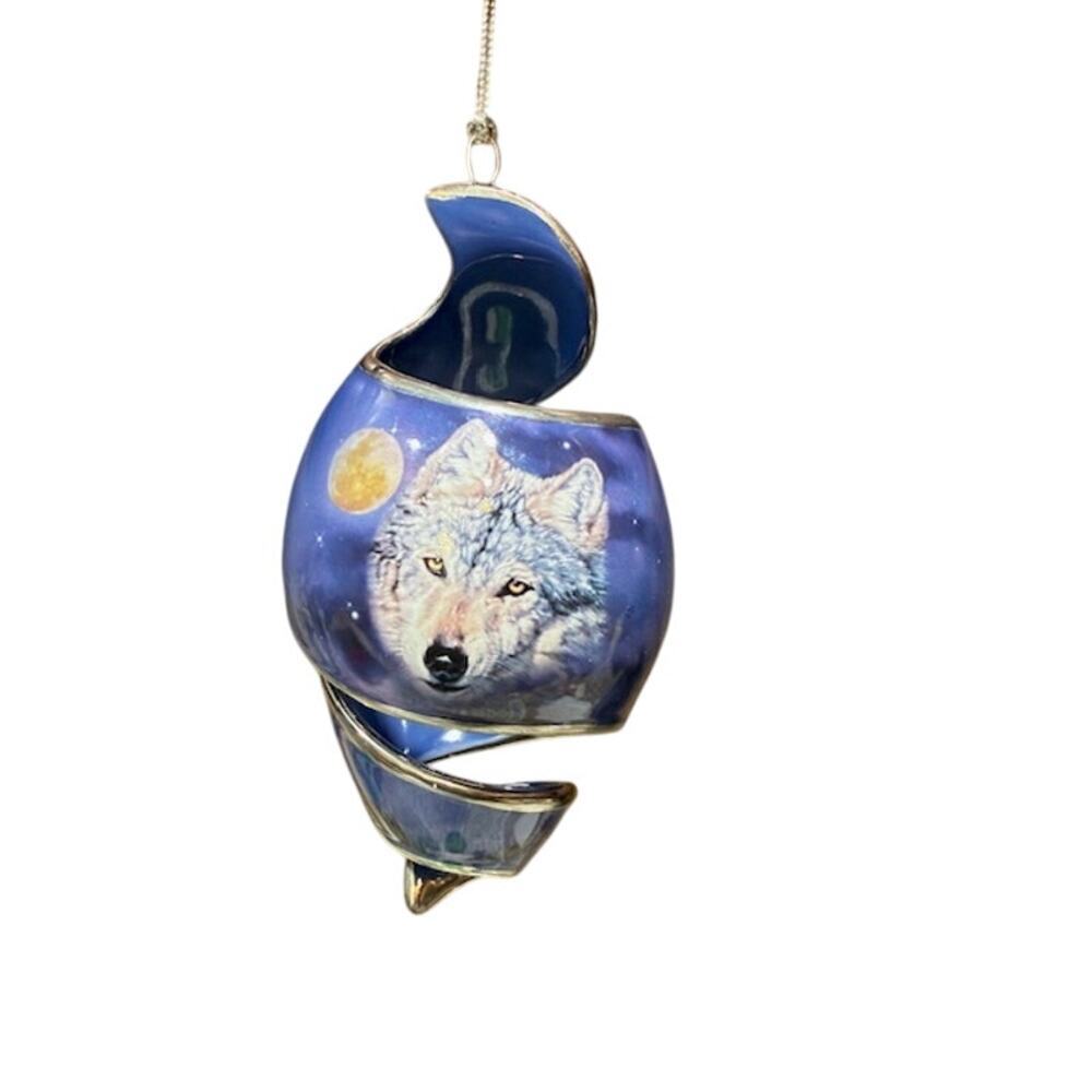 Bradford Editions Vision of the Night Ornament Heirloom Porcelain Wolfs 2003 - Picture 7 of 10